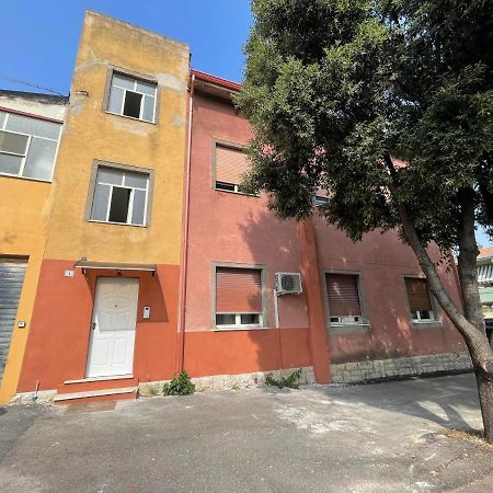 Appartamento Elegante Carbonia Exterior foto