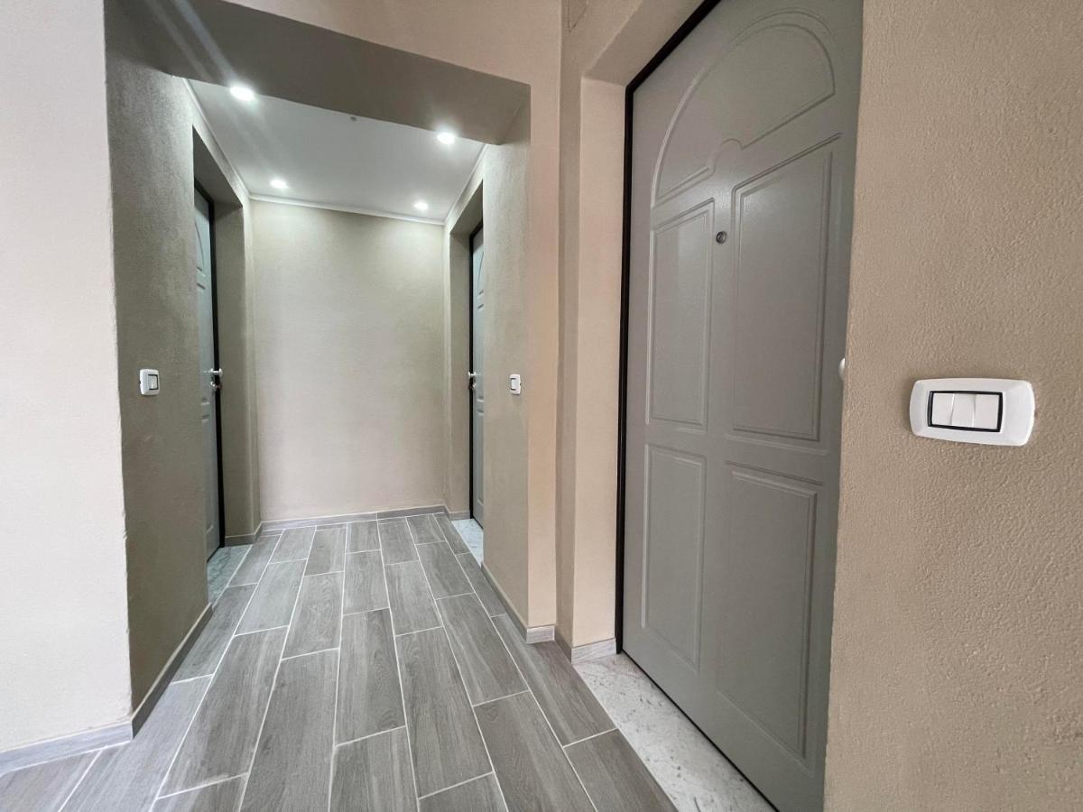 Appartamento Elegante Carbonia Exterior foto