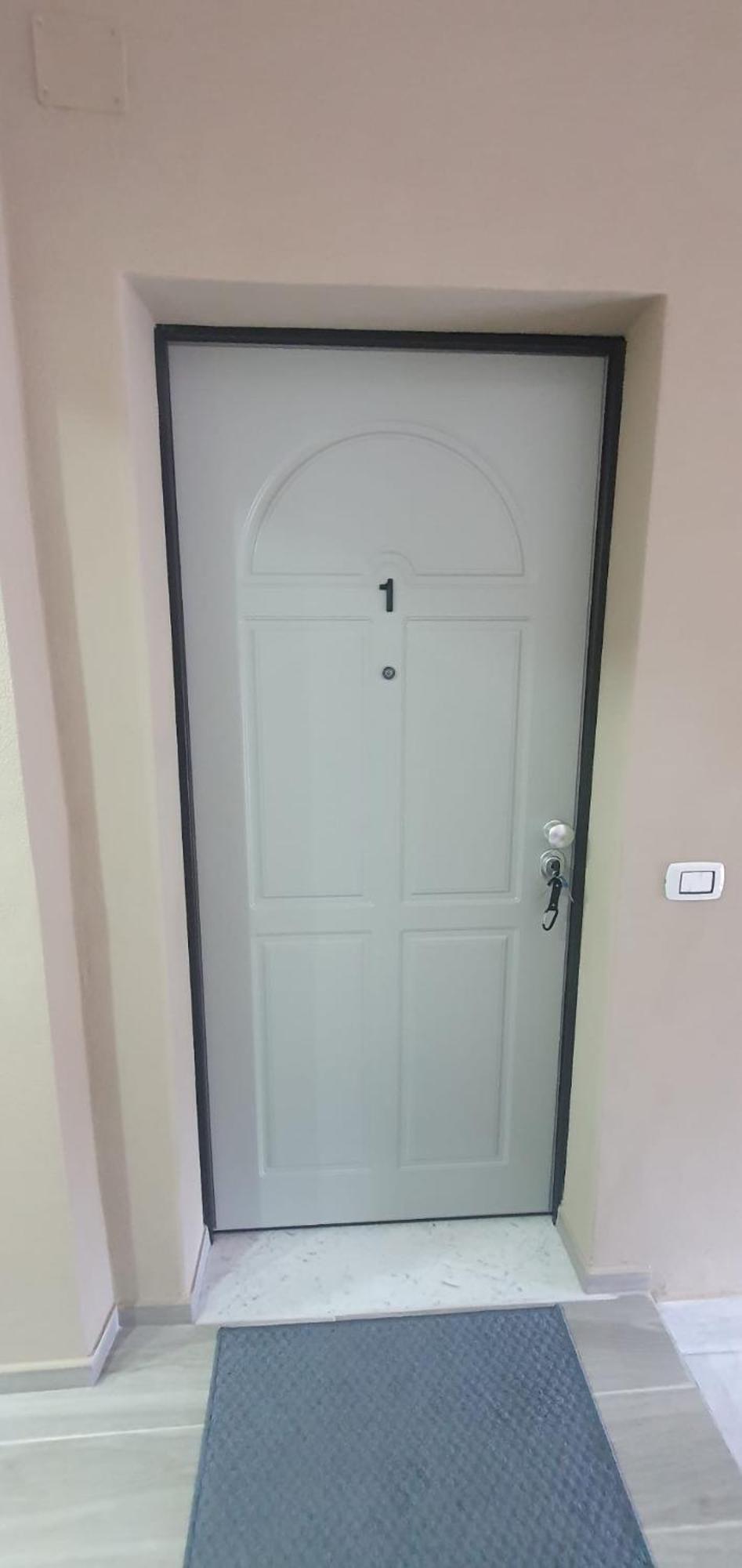 Appartamento Elegante Carbonia Exterior foto