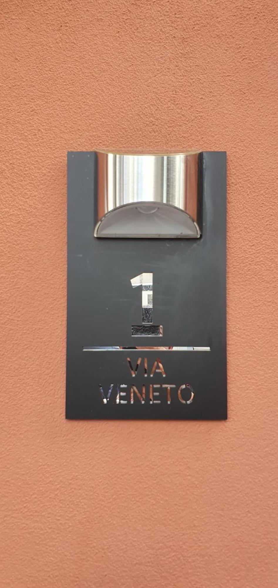 Appartamento Elegante Carbonia Exterior foto